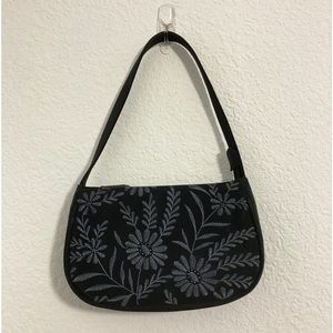 First Issue Liz Claiborne women’s bags black beaded floral zipper wristlet